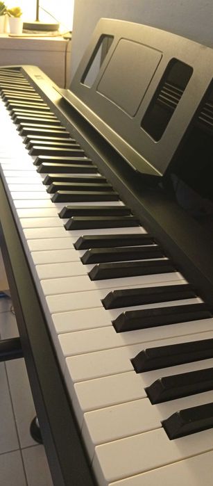 Piano digital Roland FP-10