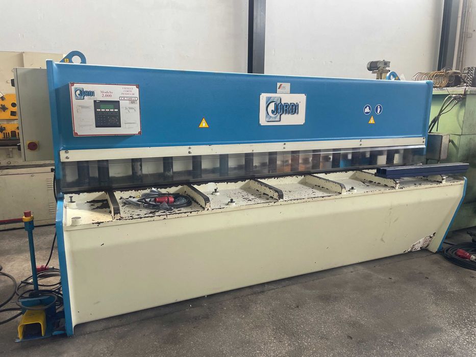 Guilhotina Hidráulica JORDI GH3050 6