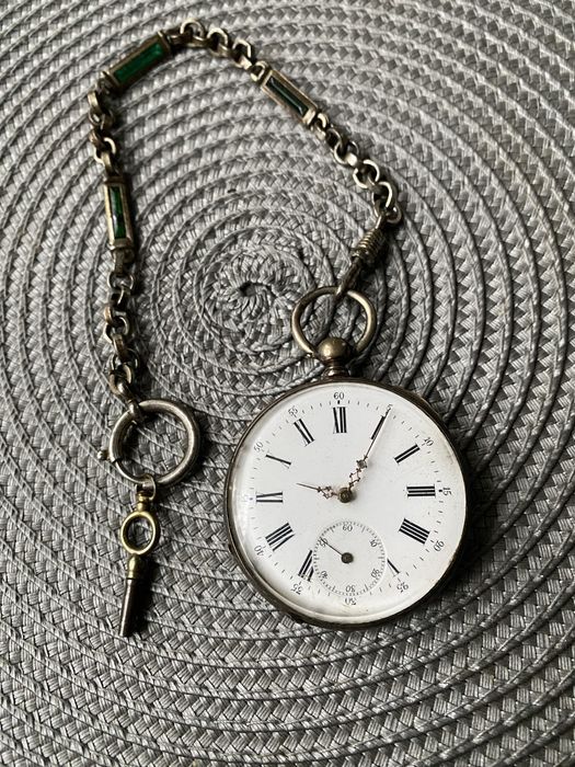 Продам карманные часы , серебро