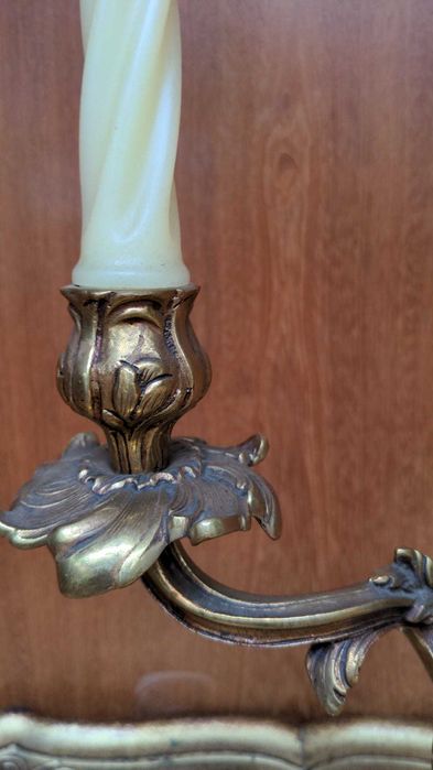 Extraordinário Castiçal / Candelabro de 2 braços em Bronze Trabalhado
