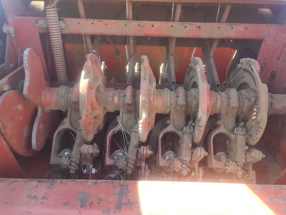 Enfardadeira hesston 4700