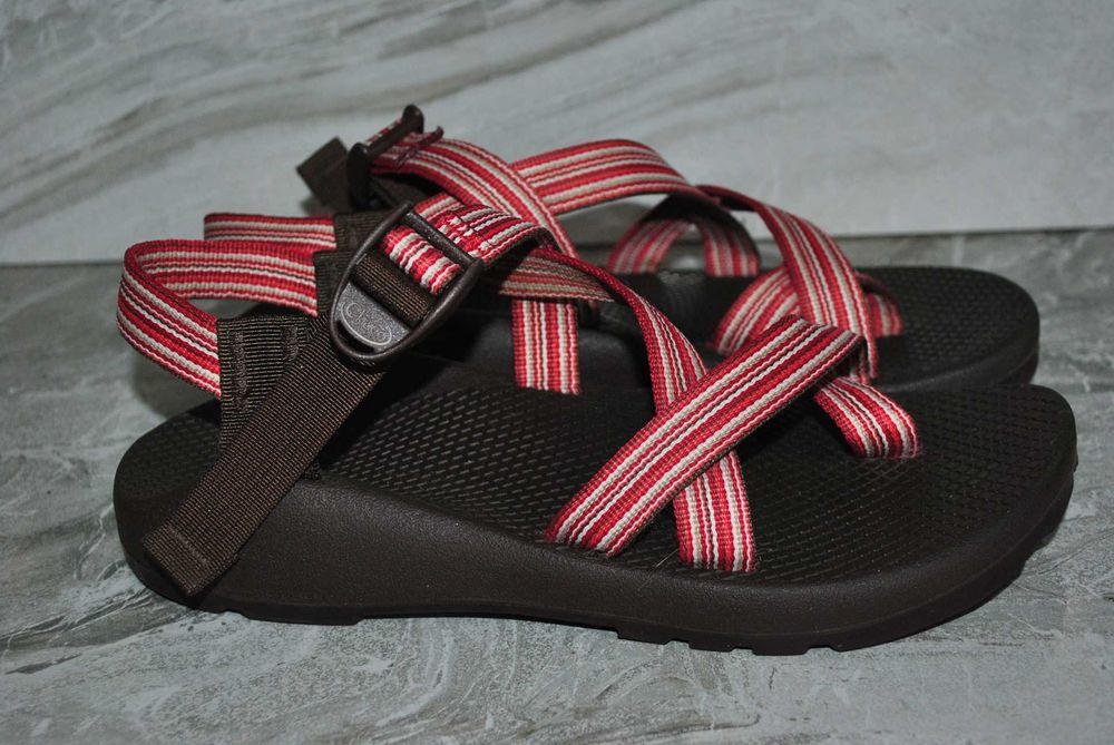 chaco босоножки 40 размер на девочку