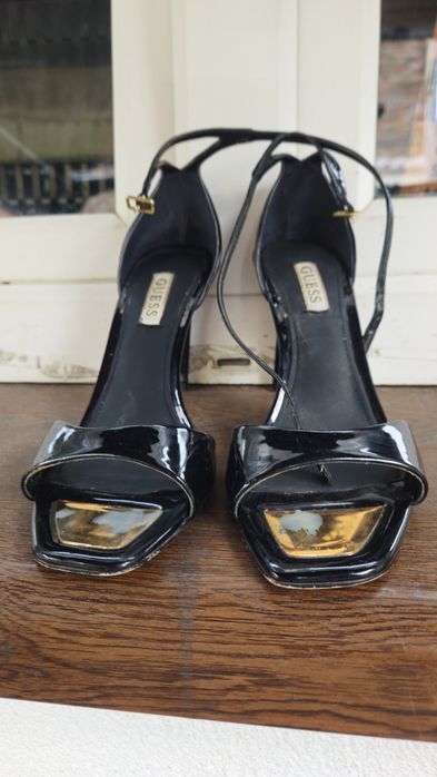 Buty na obcasie szpilki Guess roz 38