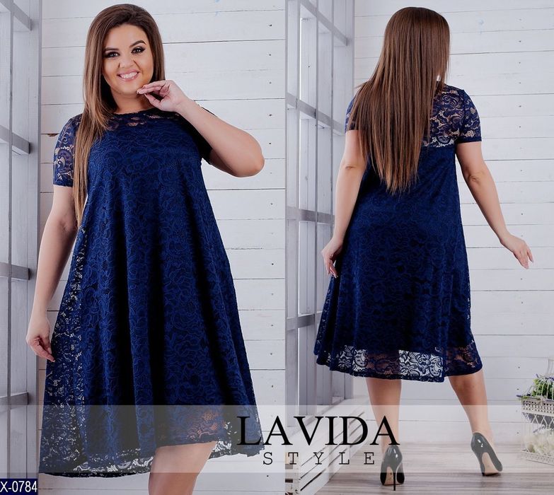 Плаття синього кольору