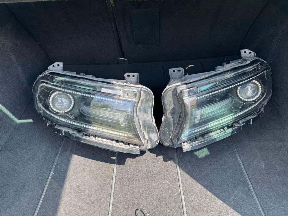Dodge charger 2018 lampy przednie USA