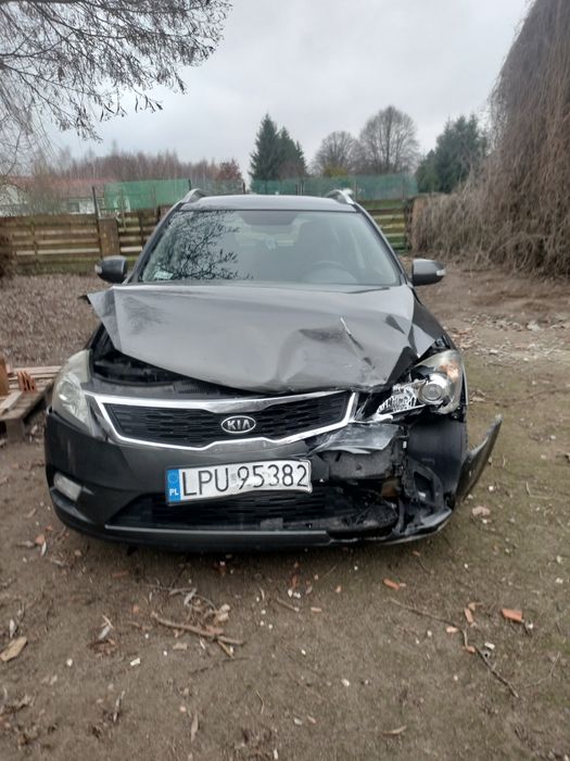 Kia Cee'd 2011 Kombi – USZKODZONA PRZODEM – Nowe: Sprzęgło, Hamulce, K