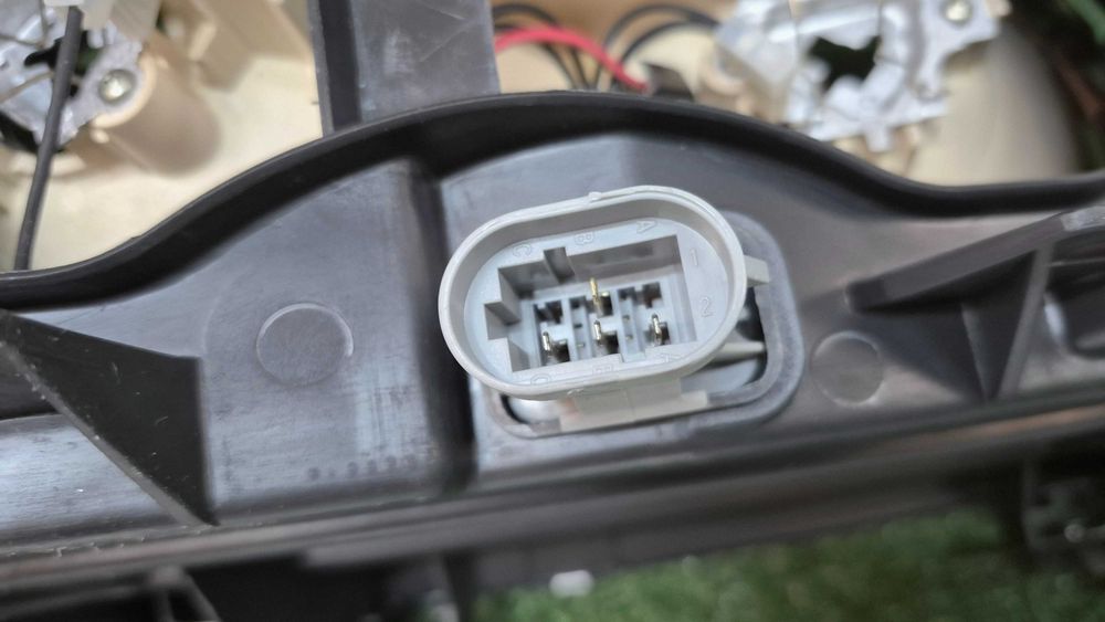 Otica Farol Esquerdo Renault Megane I 1995 a 1999 ref 085798 NOVO
