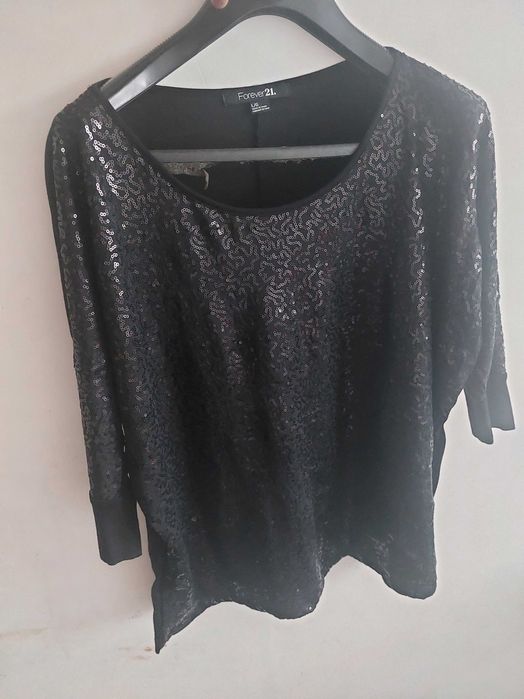 Bluzka w cekiny czarna