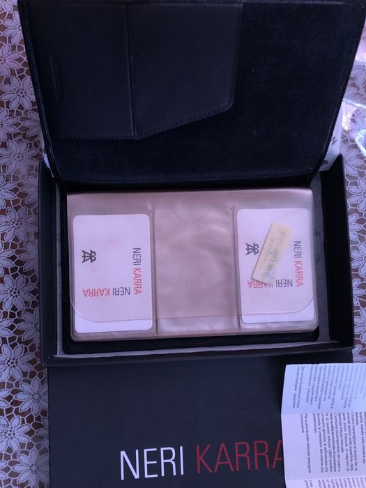 Визитница Neri karra