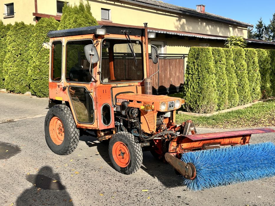 Ciągnik komunalny Kubota