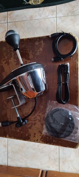 Shifter TH8A para base thrustmaster ou PC em excelente estado