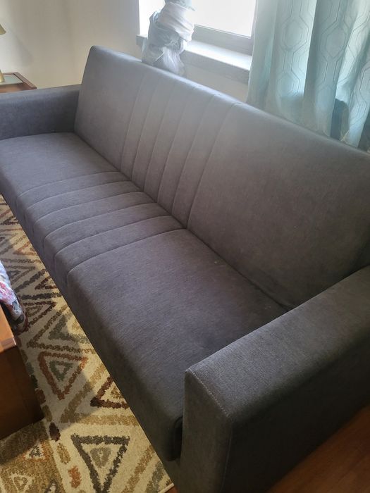 Sofá Cama praticamente nova.