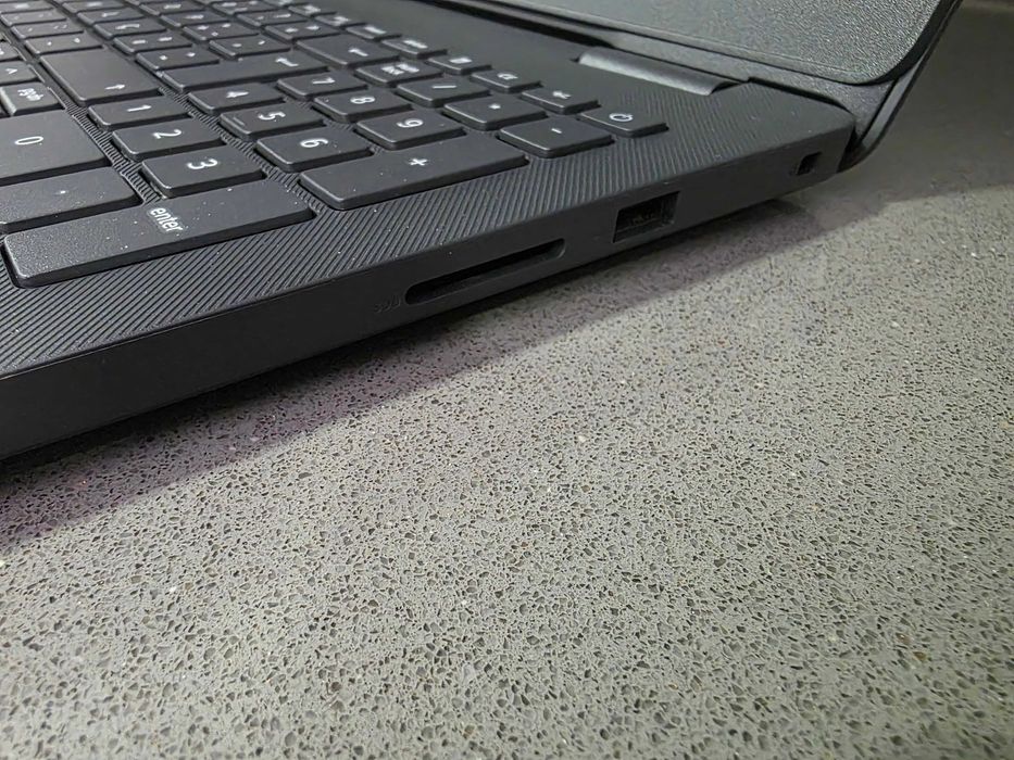 Portátil DELL - Intel i7-1165G7 | 32GB RAM