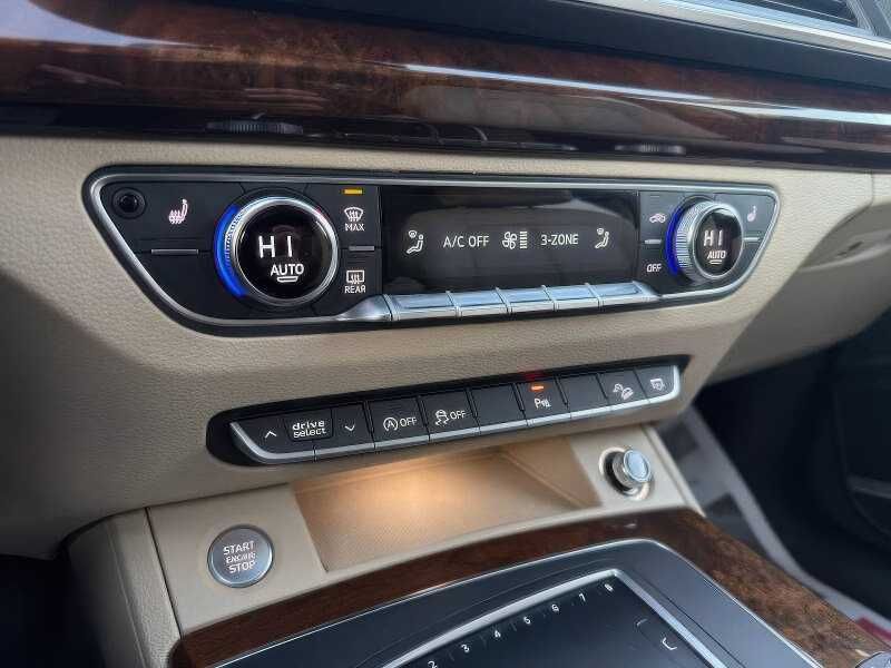 2018 Audi Q5 2.0T quattro Premium Plus