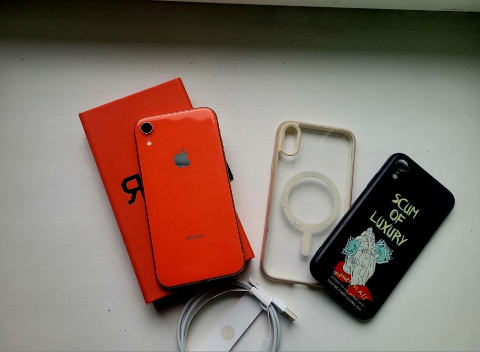 iPhone XR  / АКБ 100 % / яК Новий
