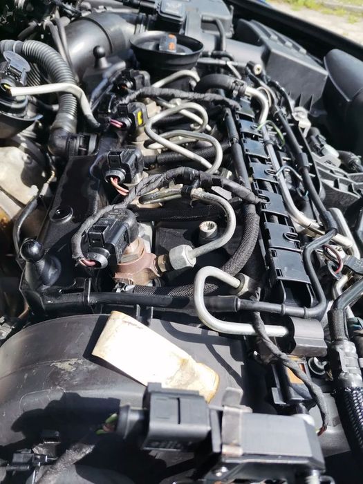 silnik kompletny audi vw skoda 1.6 tdi cay cayc 77kw 105 km