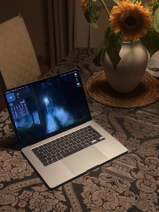 MacBook AIR M4 15.3cali 512gb ssd 16ram