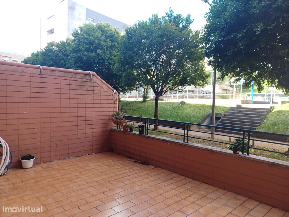T3 para arrendar mobilado e equipado | 2 frentes | 1 terraço