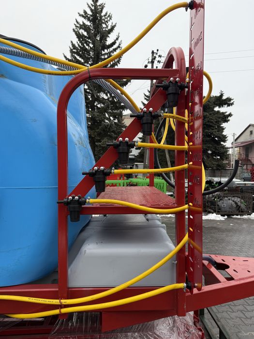 Оприскувач причепний 2000л, 2500л спецтехніка на гідравліці