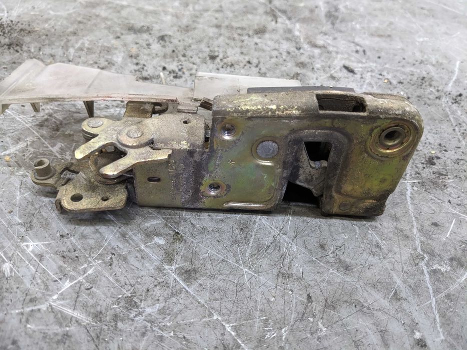 VW Transporter T4 Zamek Drzwi Prawych Przednich Prawy Przód PP