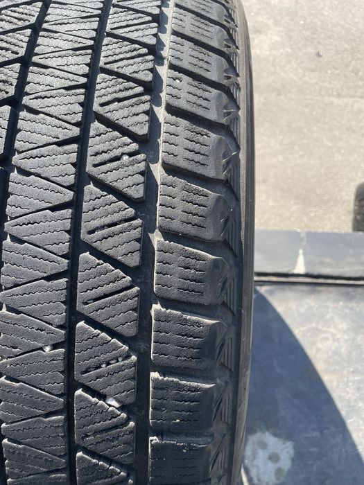 235/55/20 bridgestone dmv2