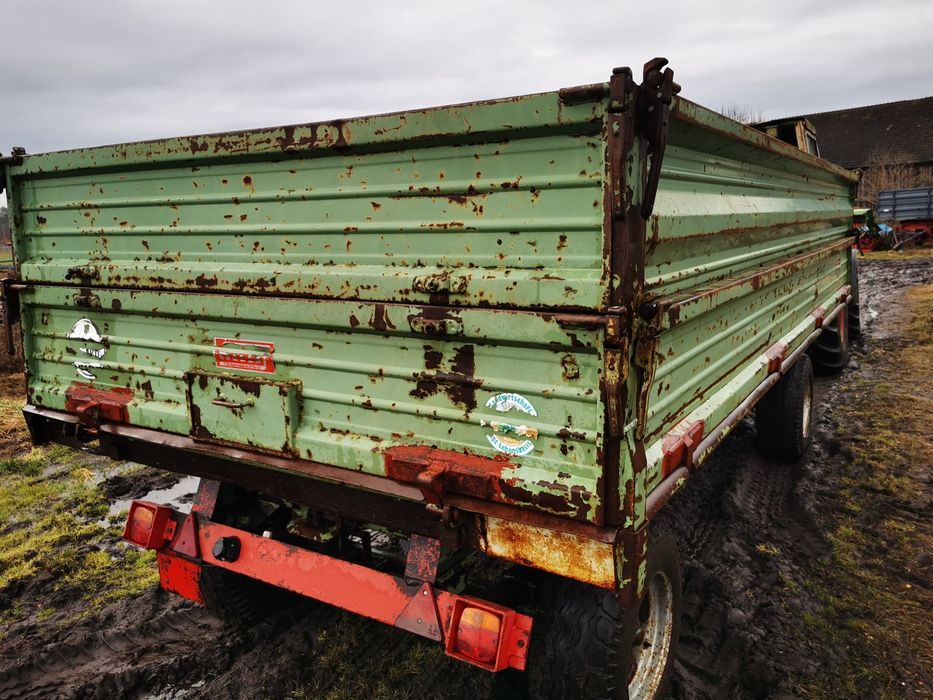 Przyczepa rolnicza 8t  3 strony wywrotka