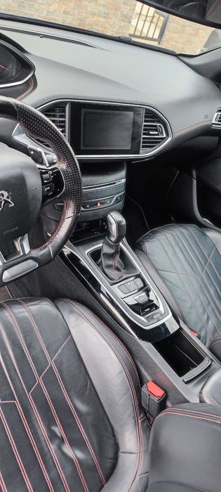 Peugeot 308 GT Line 1.6 BlueHDi 120cv EAT6 Automático | Teto Panorâmico