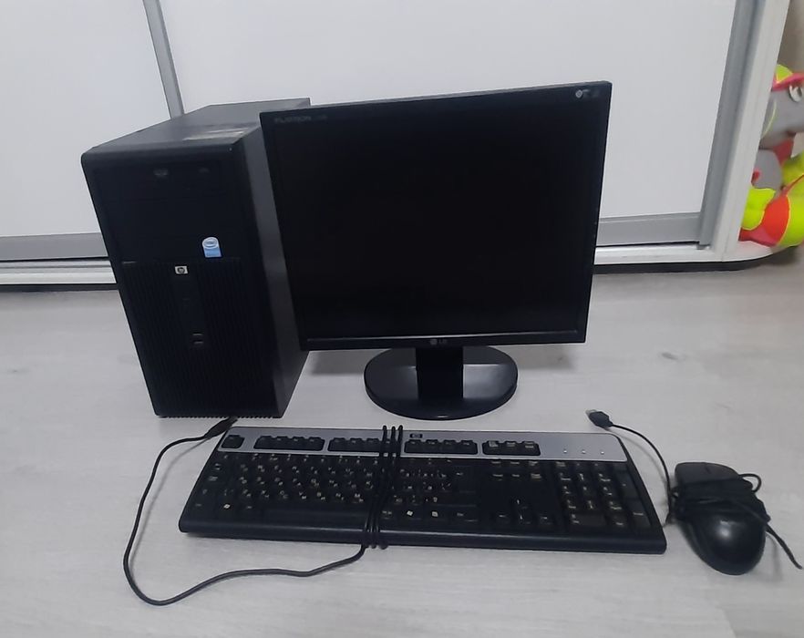 Стаціонарний комп'ютер LG,HP