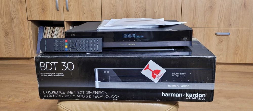 Harman Kardon BDT 30 Odtwarzacz Blu-ray/DVD/CD/USB HDMI pilot karton