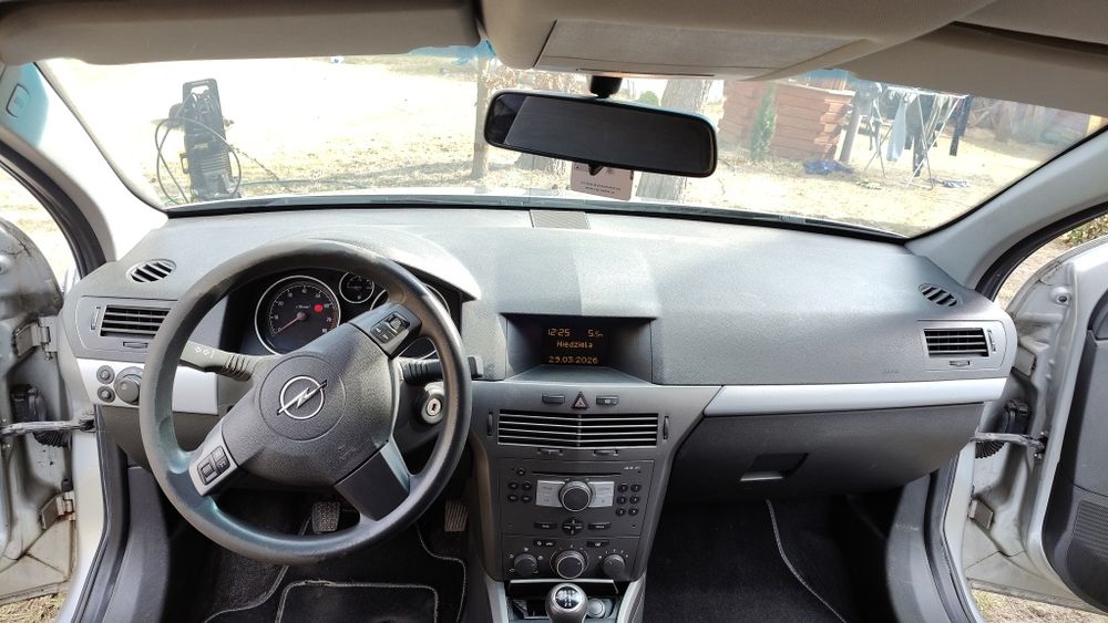 Opel Astra 1,6 2006r