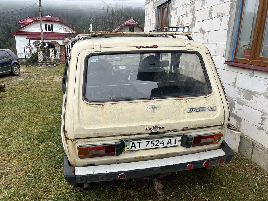 Продам ниву 2121