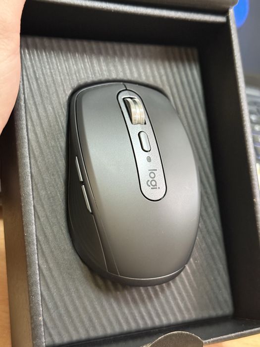 Мышь Logitech MX Anywhere 3