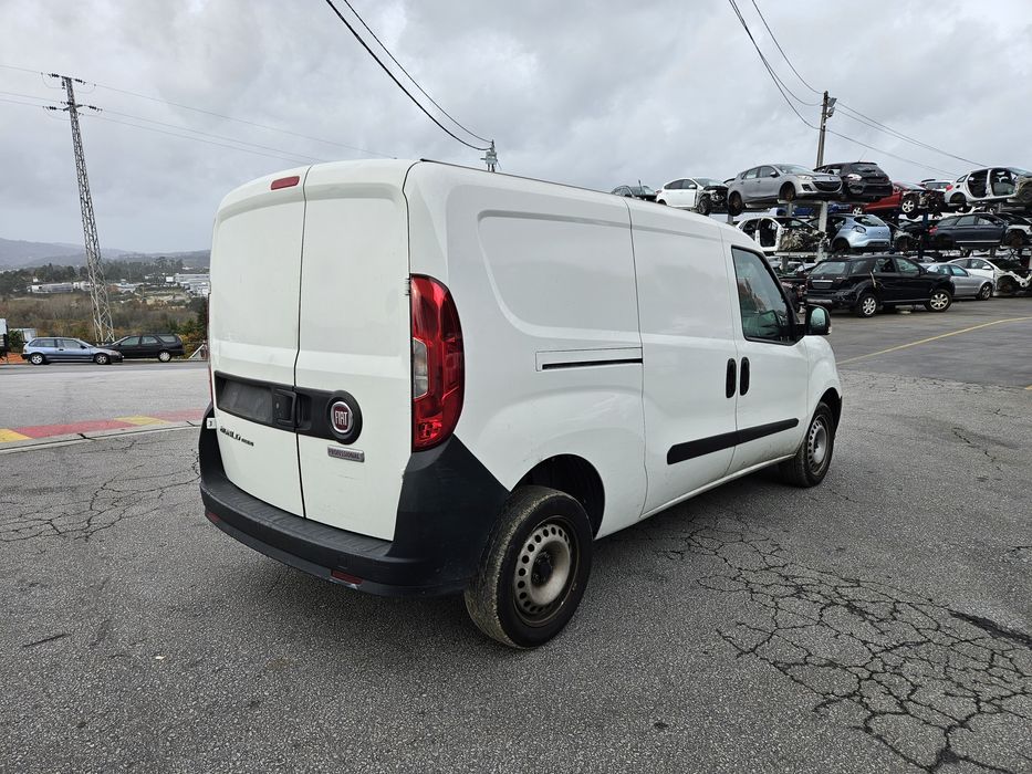Fiat Doblo Maxi  1.3 CDTi de 2020 para peças