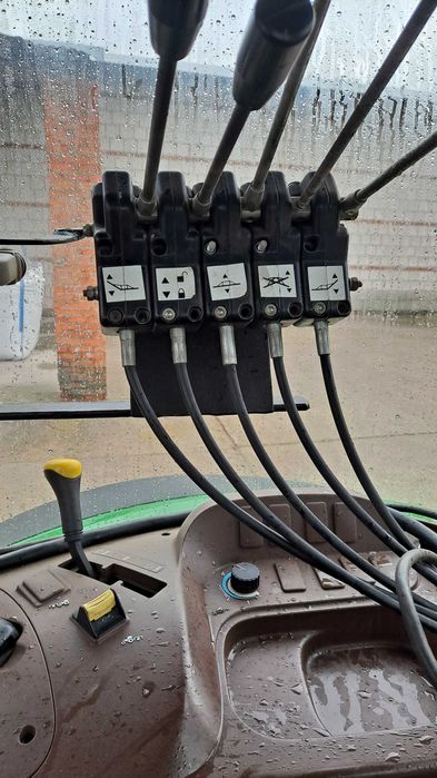 Opryskiwacz Krukowiak Apollo 2000 , lance hydrauliczne 15 m