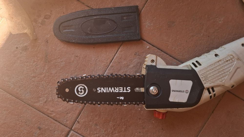 Mini motoserra eletrica extensível Sterwins EPS2-20.3
