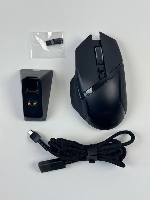 Бездротова миша Razer Basilisk Ultimate з док-станцією Black