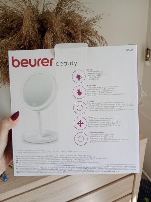 Podświetlane lusterko kosmetyczne beurer