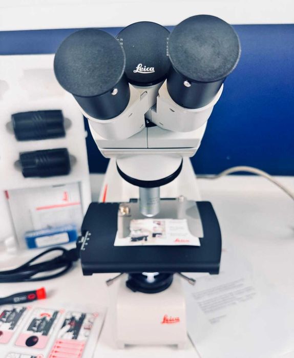 Бинокулярный микроскоп Leica DM750 M Binocular
