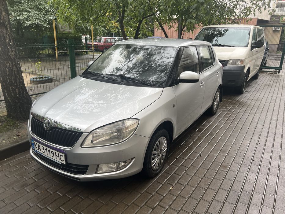 Skoda Fabia 2013 рік