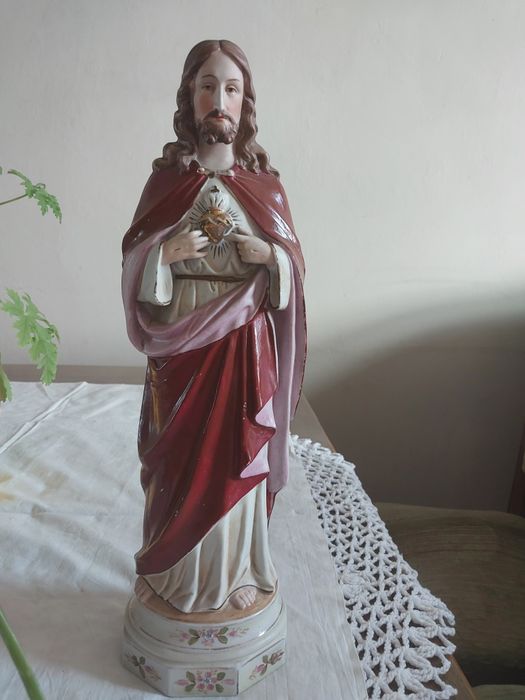 Porcelana lekka,stara. Na podstawie napisy.