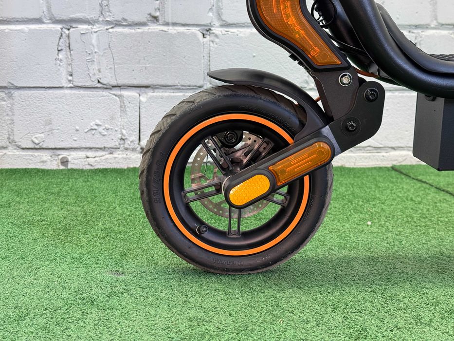 САМОВИВІЗ, Електросамокат X-Boost Scooter 09 PRO 600W, Ємність Батареї 15Ah, Швидкість 40 км/год, Електросамокати