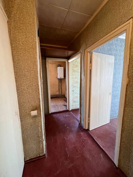 Продам 2-кімнатну квартиру біля ринку 

Продається 2-кімнатна кварт