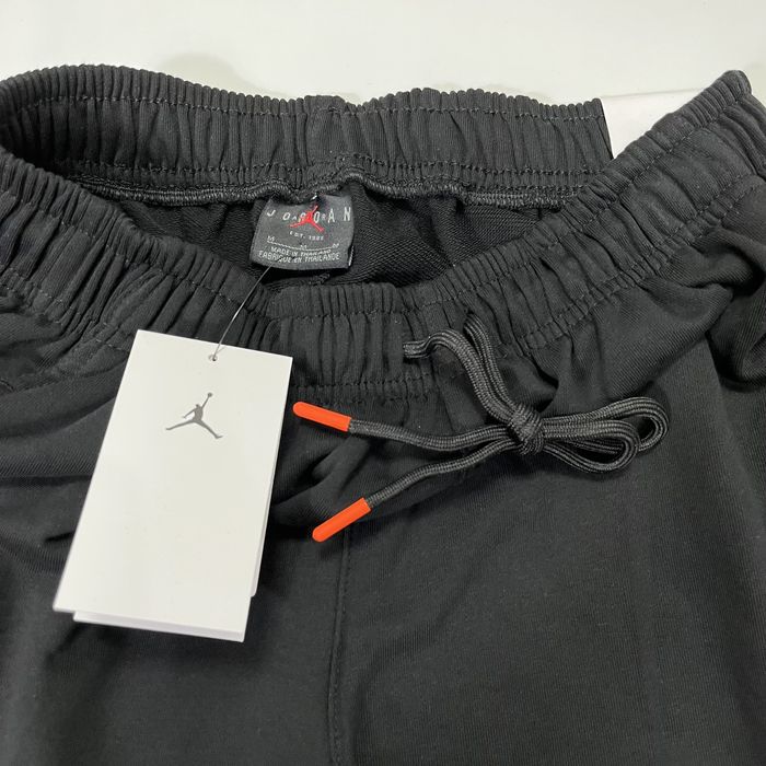 Calção Jordan tamanho XL ( Novo )