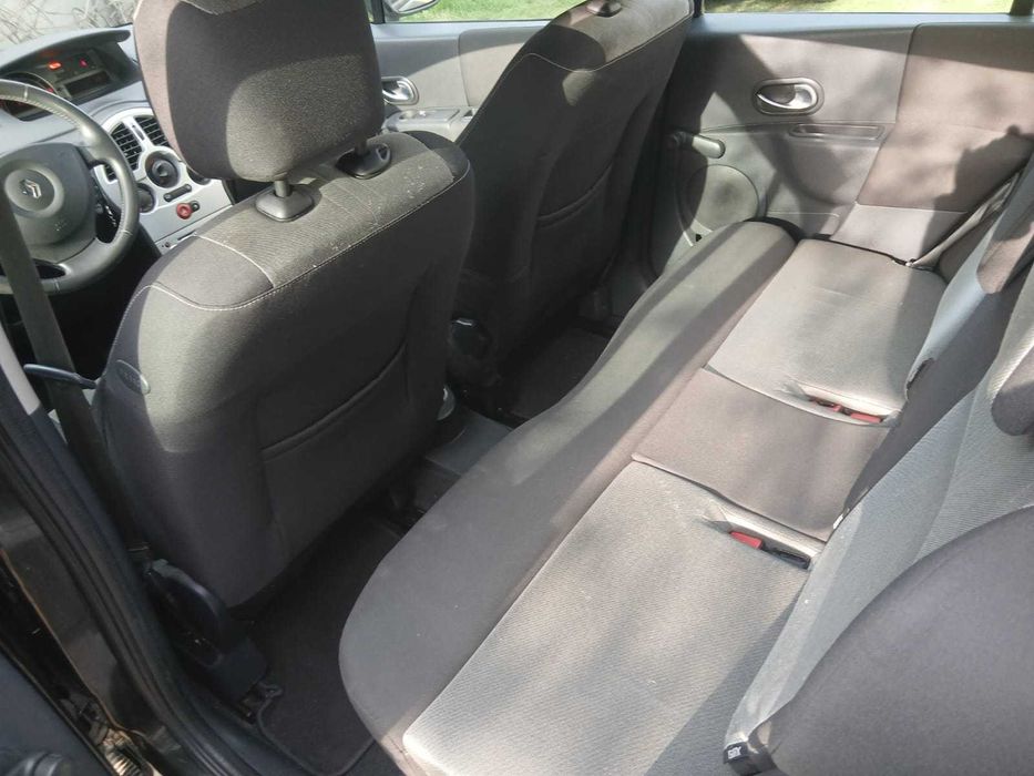 Renault Modus 1.2 benzyna 2006 r.