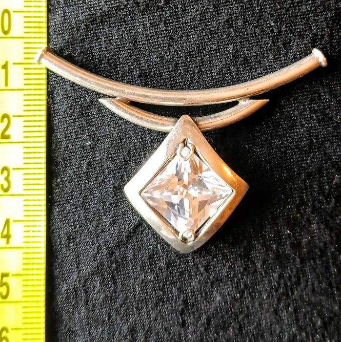 Srebrna zwieszka Kryształ +łańcuszek gratis pr. 925 - wzór Modern Art