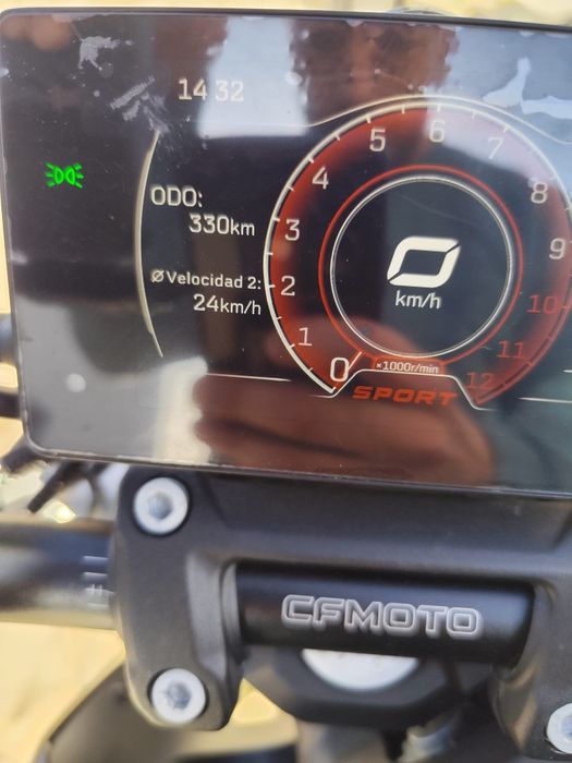 CFMOTO 300NK com 330KM