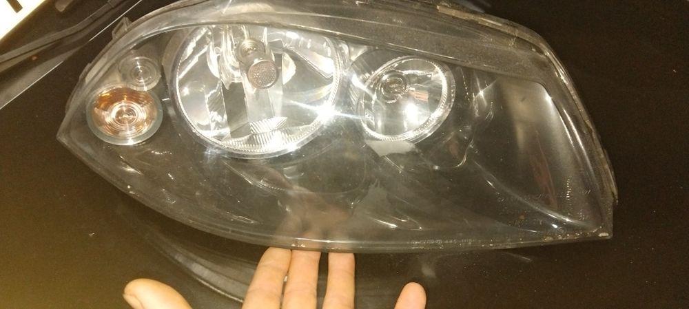 Oticas farois seat ibiza 6l