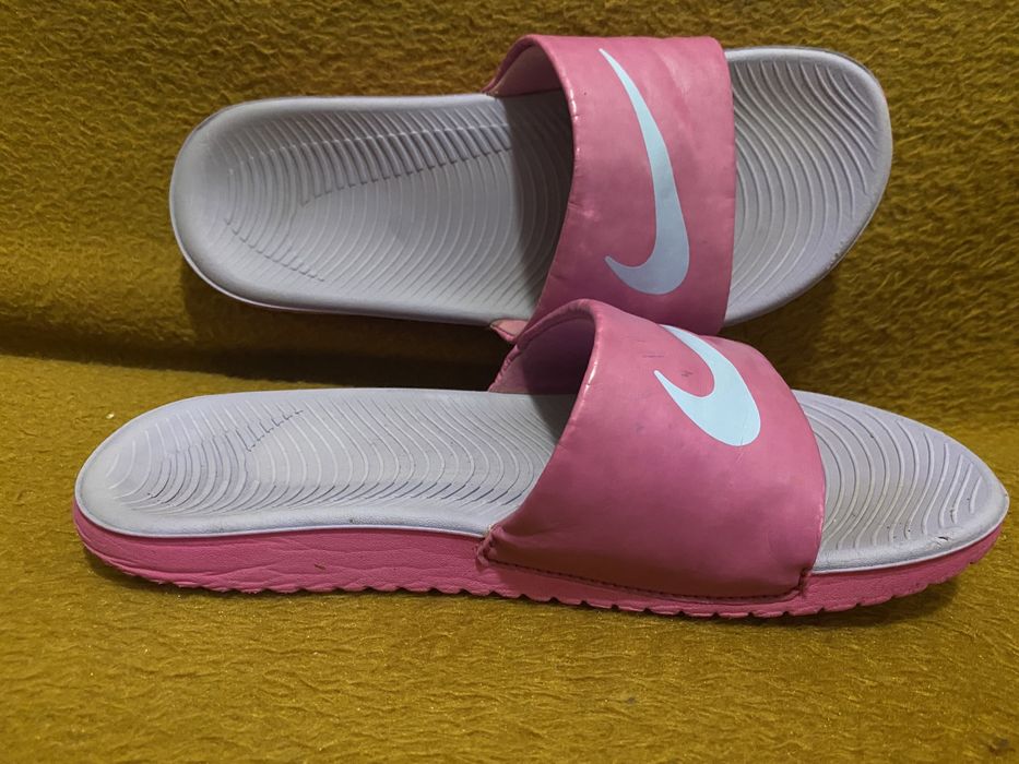 Продам тапочки nike 40,5 р