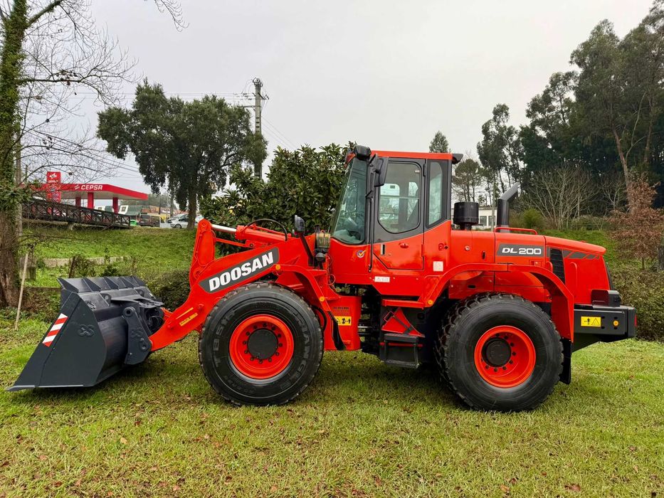 Pá Carregadora de rodas Doosan DL200