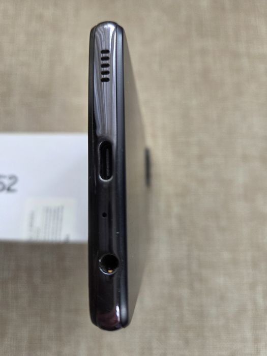 Самсунг  galaxy  А 52, 256 GB, ,8 ram..